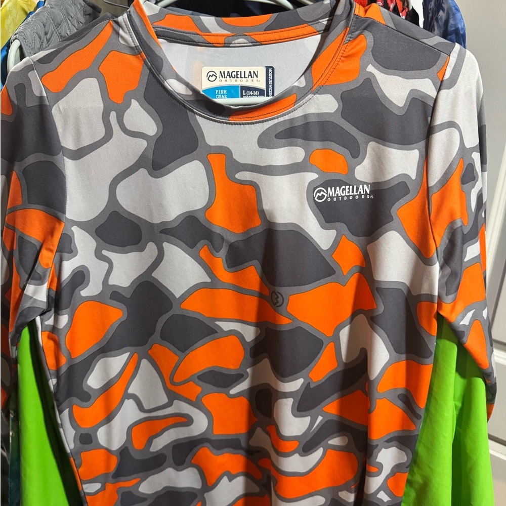 Magellan Outdoors Long Sleeve Tee Orange and Gray Performance Shirt